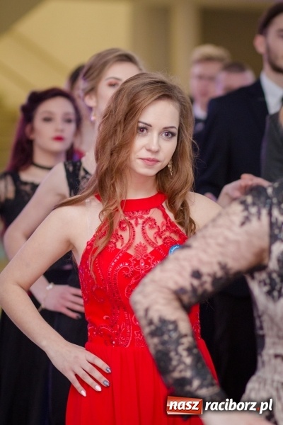 Zdjęcie w galerii na portalu naszraciborz.pl: Gastronomik na balu maturalnym w Rogowie  wiadomości z regionu