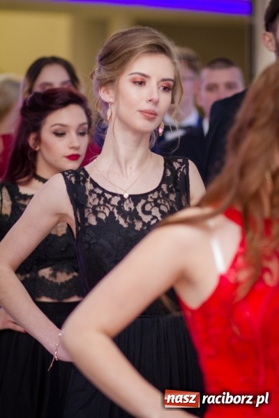 Zdjęcie w galerii na portalu naszraciborz.pl: Gastronomik na balu maturalnym w Rogowie  wiadomości z regionu