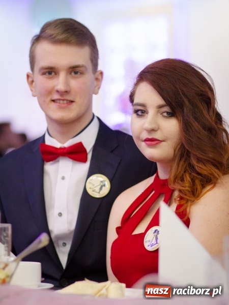 Zdjęcie w galerii na portalu naszraciborz.pl: Gastronomik na balu maturalnym w Rogowie  wiadomości z regionu