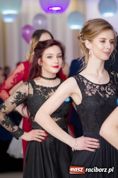 Zdjęcie w galerii na portalu naszraciborz.pl: Gastronomik na balu maturalnym w Rogowie  wiadomości z regionu