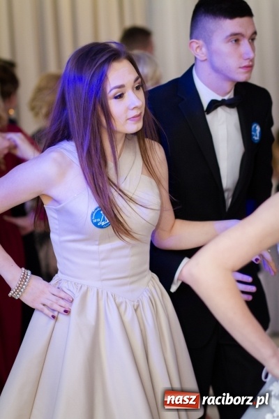 Zdjęcie w galerii na portalu naszraciborz.pl: Gastronomik na balu maturalnym w Rogowie  wiadomości z regionu