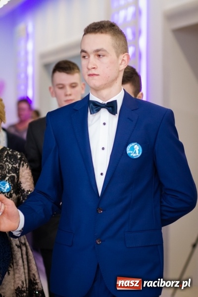 Zdjęcie w galerii na portalu naszraciborz.pl: Gastronomik na balu maturalnym w Rogowie  wiadomości z regionu