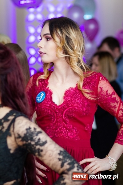 Zdjęcie w galerii na portalu naszraciborz.pl: Gastronomik na balu maturalnym w Rogowie  wiadomości z regionu