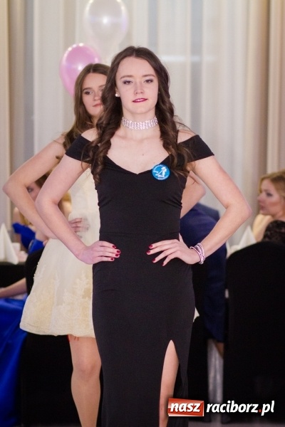 Zdjęcie w galerii na portalu naszraciborz.pl: Gastronomik na balu maturalnym w Rogowie  wiadomości z regionu