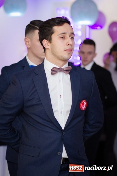 Zdjęcie w galerii na portalu naszraciborz.pl: Gastronomik na balu maturalnym w Rogowie  wiadomości z regionu