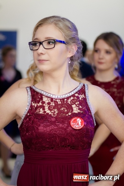 Zdjęcie w galerii na portalu naszraciborz.pl: Gastronomik na balu maturalnym w Rogowie  wiadomości z regionu