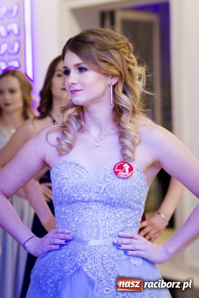 Zdjęcie w galerii na portalu naszraciborz.pl: Gastronomik na balu maturalnym w Rogowie  wiadomości z regionu