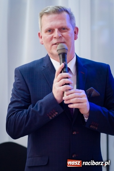 Zdjęcie w galerii na portalu naszraciborz.pl: Gastronomik na balu maturalnym w Rogowie  wiadomości z regionu