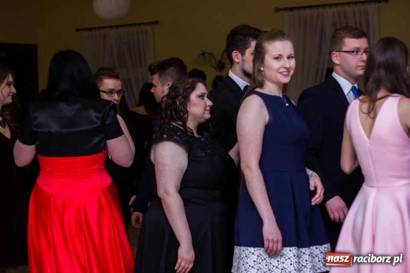 Zdjęcie w galerii na portalu naszraciborz.pl: Studniówka Mechanika w Pogrzebieniu wiadomości z regionu