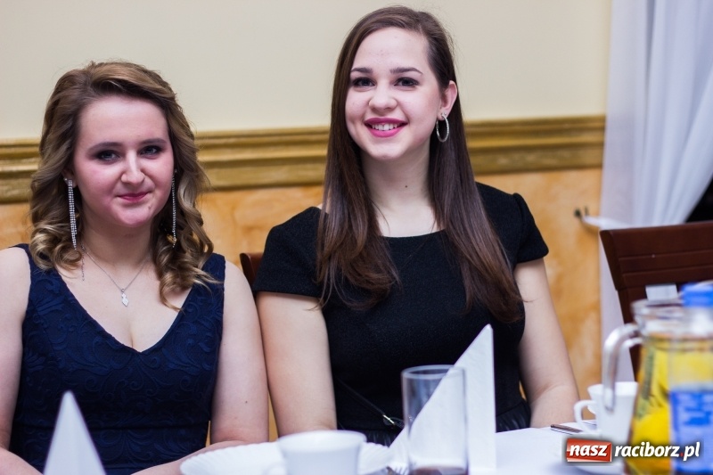 Zdjęcie w galerii na portalu naszraciborz.pl: Studniówka Mechanika w Pogrzebieniu wiadomości z regionu