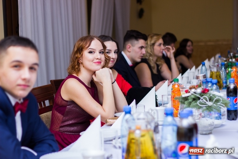 Zdjęcie w galerii na portalu naszraciborz.pl: Studniówka Mechanika w Pogrzebieniu wiadomości z regionu