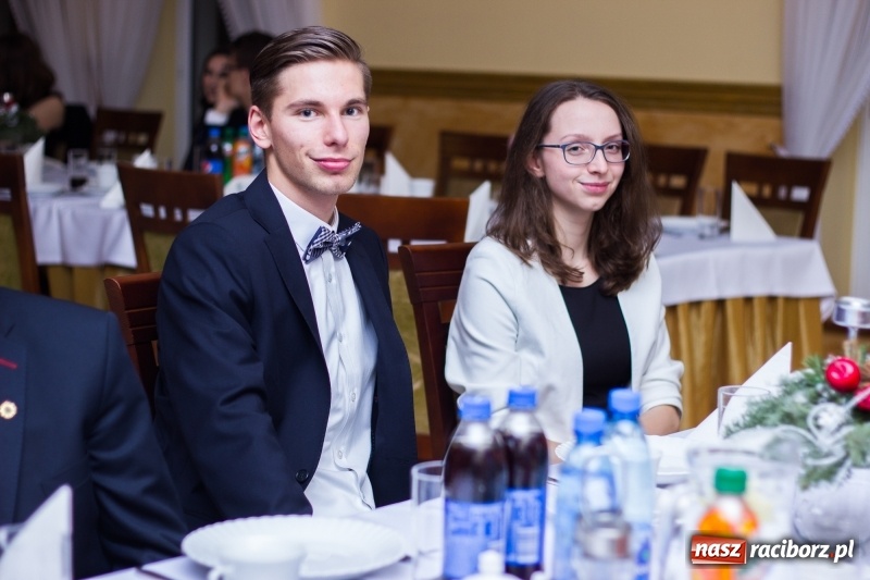 Zdjęcie w galerii na portalu naszraciborz.pl: Studniówka Mechanika w Pogrzebieniu wiadomości z regionu