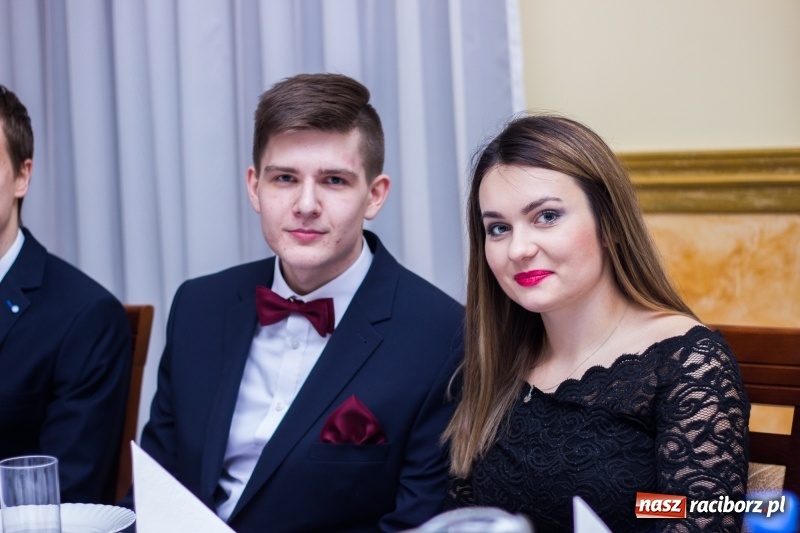 Zdjęcie w galerii na portalu naszraciborz.pl: Studniówka Mechanika w Pogrzebieniu wiadomości z regionu