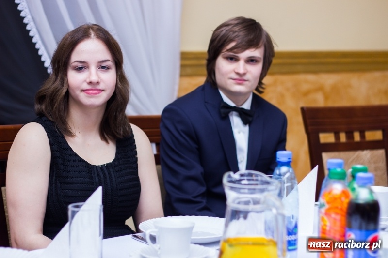 Zdjęcie w galerii na portalu naszraciborz.pl: Studniówka Mechanika w Pogrzebieniu wiadomości z regionu