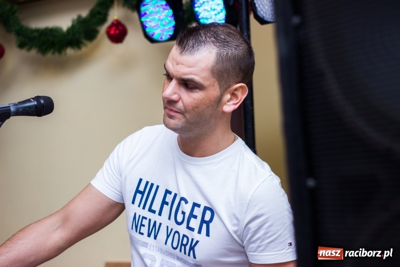 Zdjęcie w galerii na portalu naszraciborz.pl: Studniówka Mechanika w Pogrzebieniu wiadomości z regionu