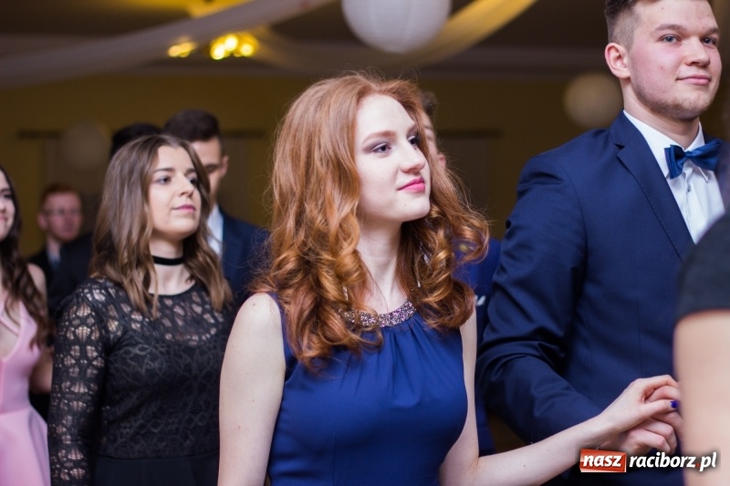 Zdjęcie w galerii na portalu naszraciborz.pl: Studniówka Mechanika w Pogrzebieniu wiadomości z regionu