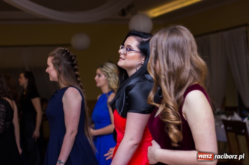 Zdjęcie w galerii na portalu naszraciborz.pl: Studniówka Mechanika w Pogrzebieniu wiadomości z regionu