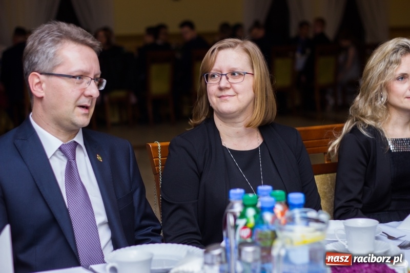 Zdjęcie w galerii na portalu naszraciborz.pl: Studniówka Mechanika w Pogrzebieniu wiadomości z regionu