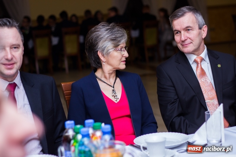 Zdjęcie w galerii na portalu naszraciborz.pl: Studniówka Mechanika w Pogrzebieniu wiadomości z regionu