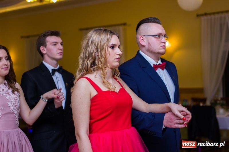 Zdjęcie w galerii na portalu naszraciborz.pl: Studniówka Mechanika w Pogrzebieniu wiadomości z regionu