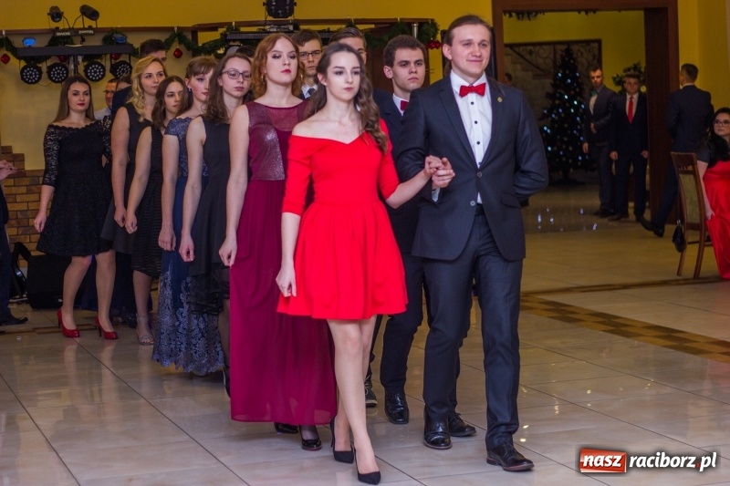 Zdjęcie w galerii na portalu naszraciborz.pl: Studniówka Mechanika w Pogrzebieniu wiadomości z regionu