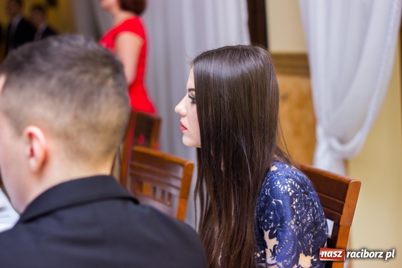 Zdjęcie w galerii na portalu naszraciborz.pl: Studniówka Mechanika w Pogrzebieniu wiadomości z regionu