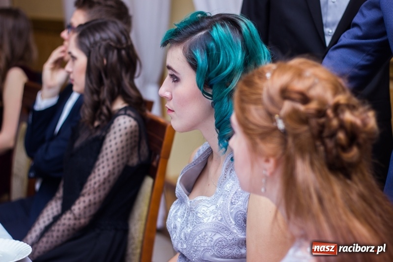 Zdjęcie w galerii na portalu naszraciborz.pl: Studniówka Mechanika w Pogrzebieniu wiadomości z regionu