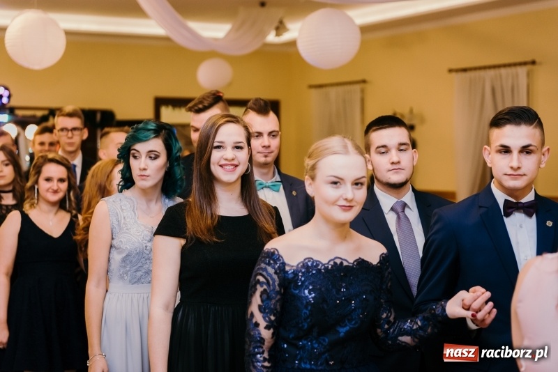 Zdjęcie w galerii na portalu naszraciborz.pl: Studniówka Mechanika w Pogrzebieniu wiadomości z regionu