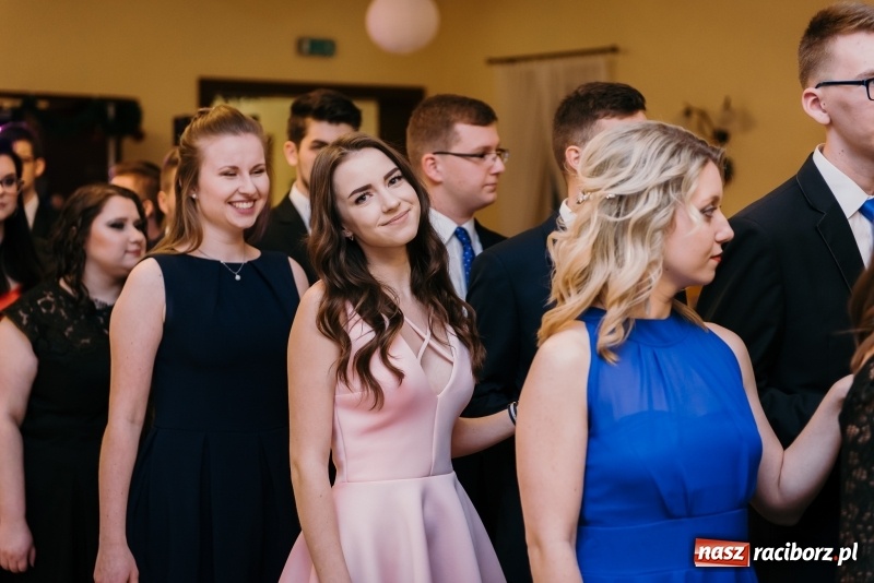 Zdjęcie w galerii na portalu naszraciborz.pl: Studniówka Mechanika w Pogrzebieniu wiadomości z regionu