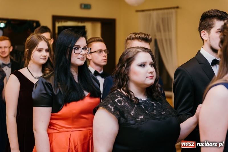 Zdjęcie w galerii na portalu naszraciborz.pl: Studniówka Mechanika w Pogrzebieniu wiadomości z regionu