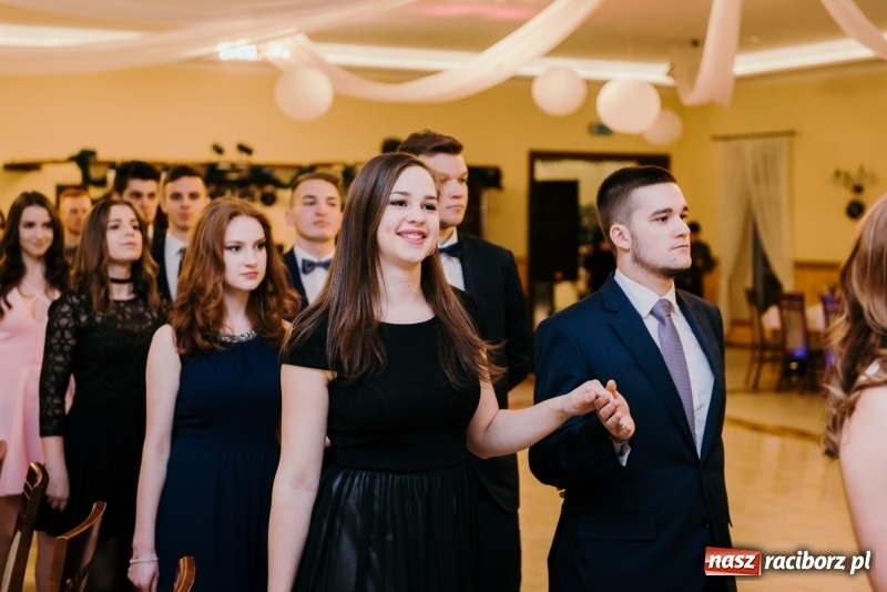 Zdjęcie w galerii na portalu naszraciborz.pl: Studniówka Mechanika w Pogrzebieniu wiadomości z regionu