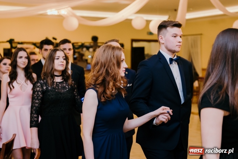 Zdjęcie w galerii na portalu naszraciborz.pl: Studniówka Mechanika w Pogrzebieniu wiadomości z regionu