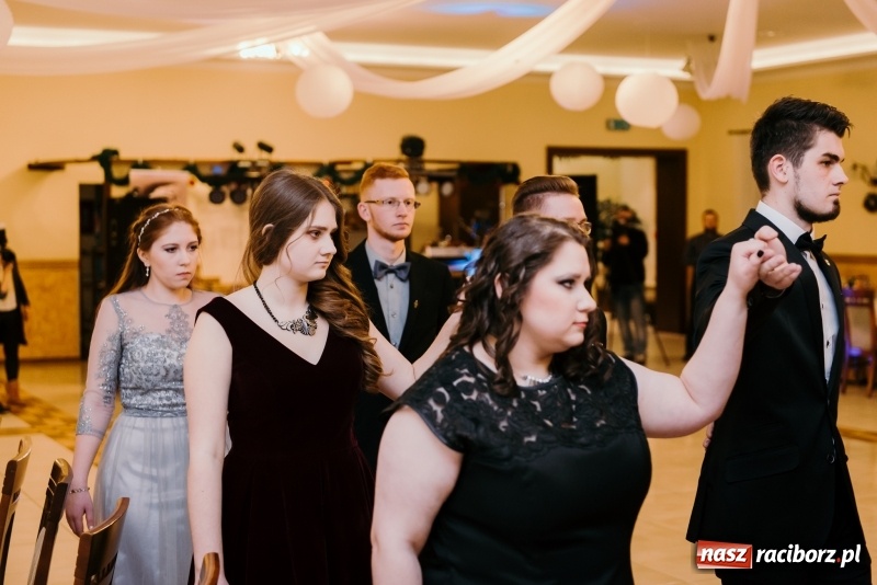 Zdjęcie w galerii na portalu naszraciborz.pl: Studniówka Mechanika w Pogrzebieniu wiadomości z regionu