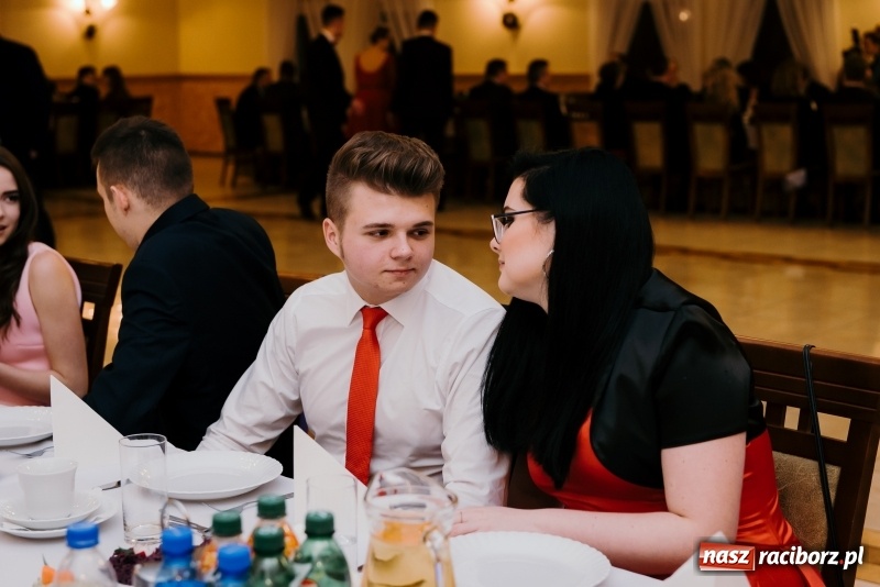 Zdjęcie w galerii na portalu naszraciborz.pl: Studniówka Mechanika w Pogrzebieniu wiadomości z regionu