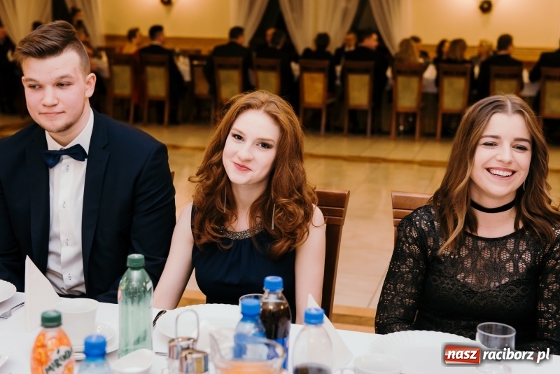 Zdjęcie w galerii na portalu naszraciborz.pl: Studniówka Mechanika w Pogrzebieniu wiadomości z regionu