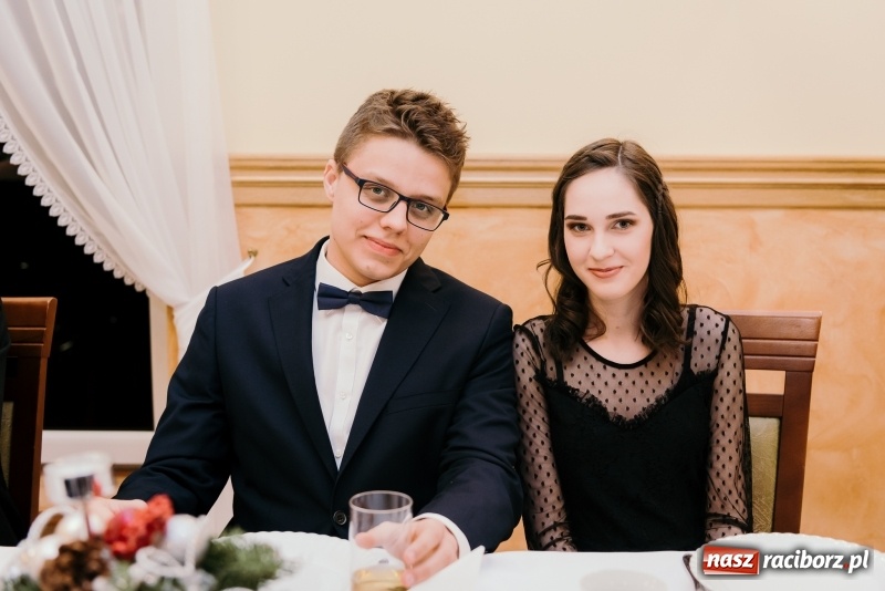 Zdjęcie w galerii na portalu naszraciborz.pl: Studniówka Mechanika w Pogrzebieniu wiadomości z regionu