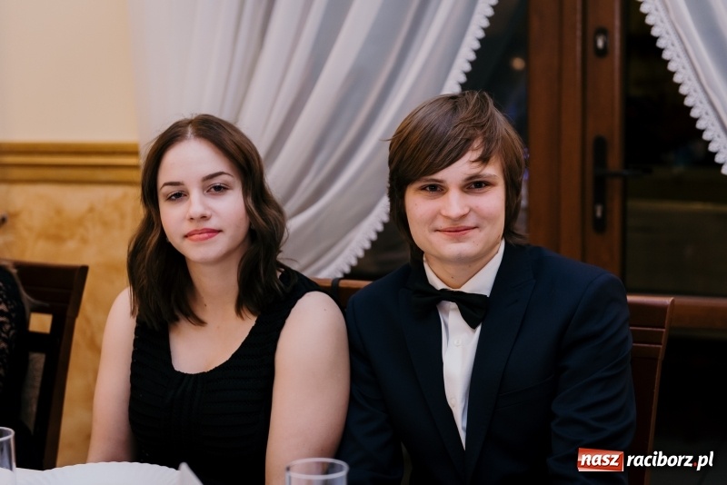 Zdjęcie w galerii na portalu naszraciborz.pl: Studniówka Mechanika w Pogrzebieniu wiadomości z regionu