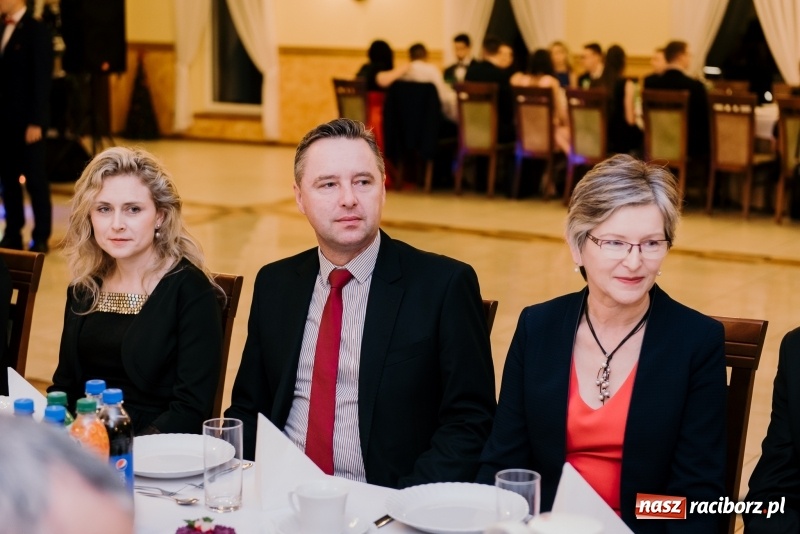 Zdjęcie w galerii na portalu naszraciborz.pl: Studniówka Mechanika w Pogrzebieniu wiadomości z regionu