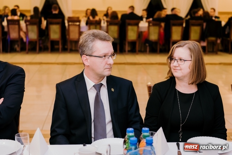 Zdjęcie w galerii na portalu naszraciborz.pl: Studniówka Mechanika w Pogrzebieniu wiadomości z regionu