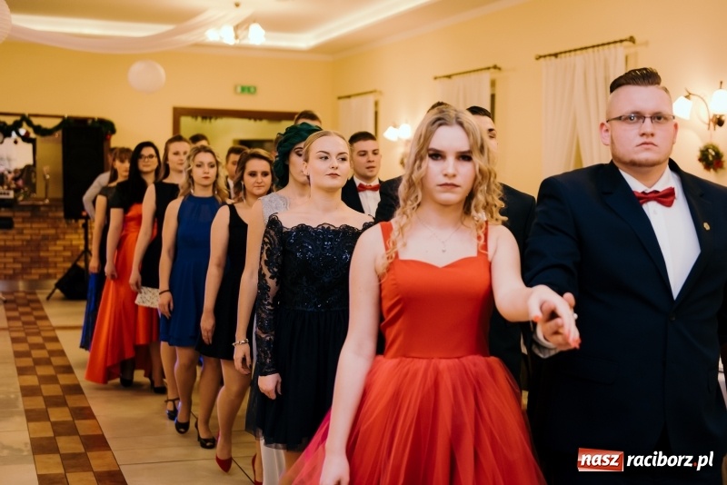 Zdjęcie w galerii na portalu naszraciborz.pl: Studniówka Mechanika w Pogrzebieniu wiadomości z regionu