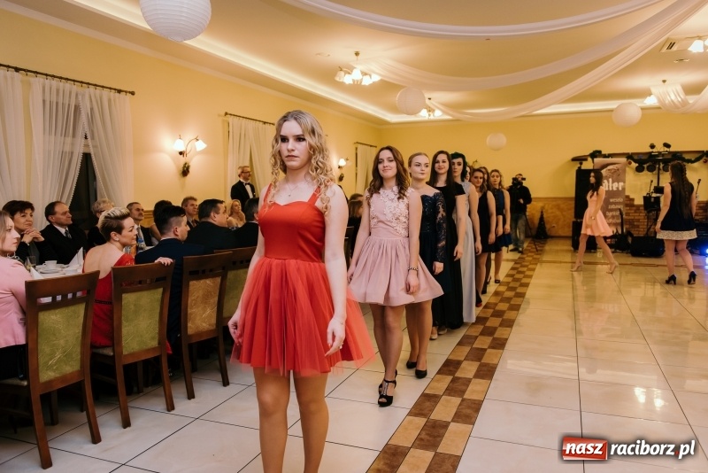 Zdjęcie w galerii na portalu naszraciborz.pl: Studniówka Mechanika w Pogrzebieniu wiadomości z regionu