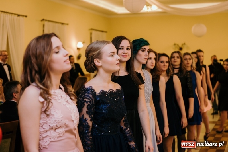 Zdjęcie w galerii na portalu naszraciborz.pl: Studniówka Mechanika w Pogrzebieniu wiadomości z regionu