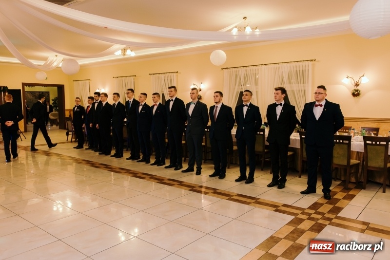 Zdjęcie w galerii na portalu naszraciborz.pl: Studniówka Mechanika w Pogrzebieniu wiadomości z regionu