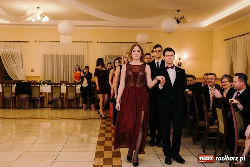 Zdjęcie w galerii na portalu naszraciborz.pl: Studniówka Mechanika w Pogrzebieniu wiadomości z regionu