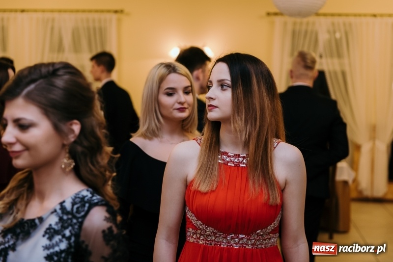 Zdjęcie w galerii na portalu naszraciborz.pl: Studniówka Mechanika w Pogrzebieniu wiadomości z regionu