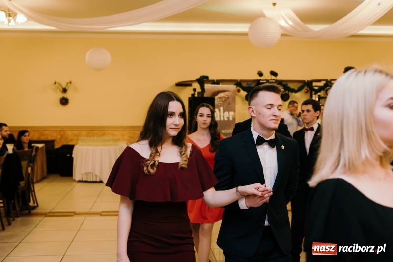 Zdjęcie w galerii na portalu naszraciborz.pl: Studniówka Mechanika w Pogrzebieniu wiadomości z regionu