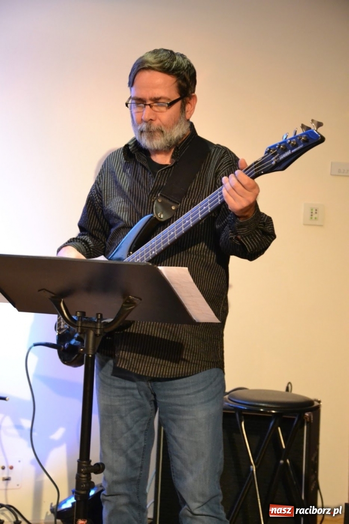 Zdjęcie w galerii na portalu naszraciborz.pl: Grupa Bez Nazwy zagrała na Zamku Piastowskim  wiadomości z regionu