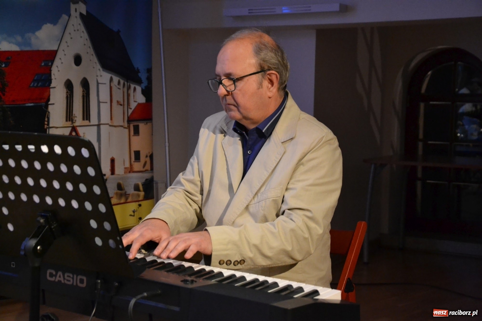 Zdjęcie w galerii na portalu naszraciborz.pl: Grupa Bez Nazwy zagrała na Zamku Piastowskim  wiadomości z regionu