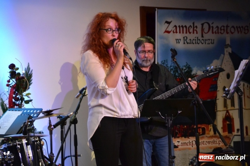 Zdjęcie w galerii na portalu naszraciborz.pl: Grupa Bez Nazwy zagrała na Zamku Piastowskim  wiadomości z regionu