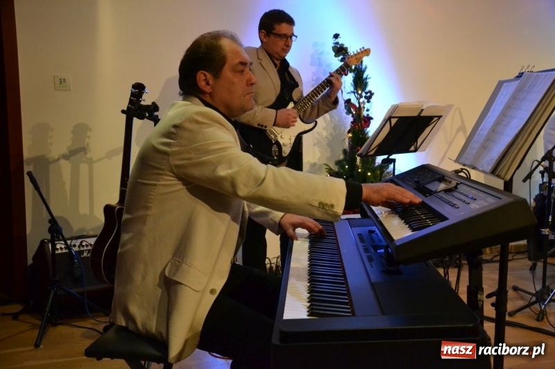 Zdjęcie w galerii na portalu naszraciborz.pl: Grupa Bez Nazwy zagrała na Zamku Piastowskim  wiadomości z regionu